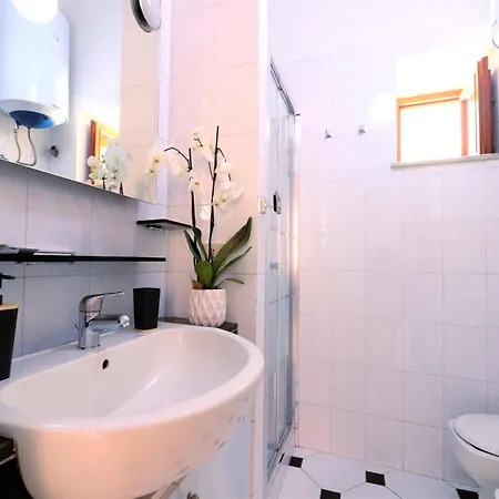 Apartment, 500m To The Sandy Apartment
