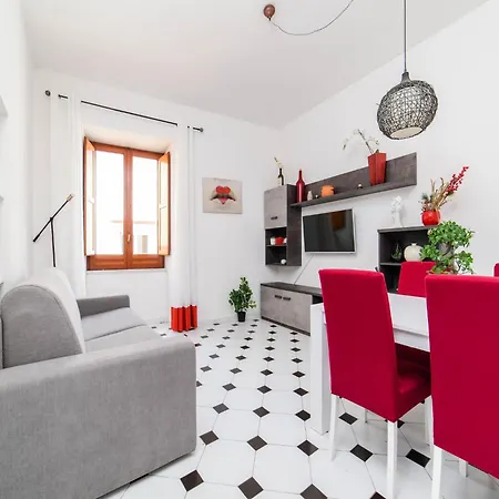 Apartment Apartment, 500m To The Sandy Sorrento