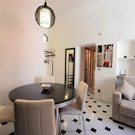 Apartment Apartment, 500m To The Sandy
