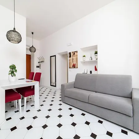Apartment, 500m To The Sandy